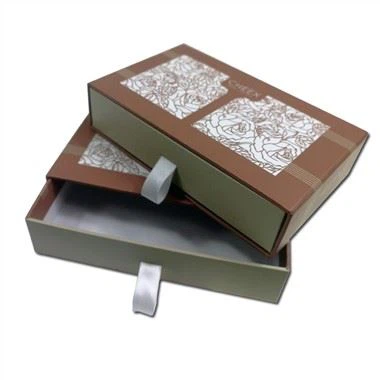 Kozmetička poklon kutija s kliznim poklopcem